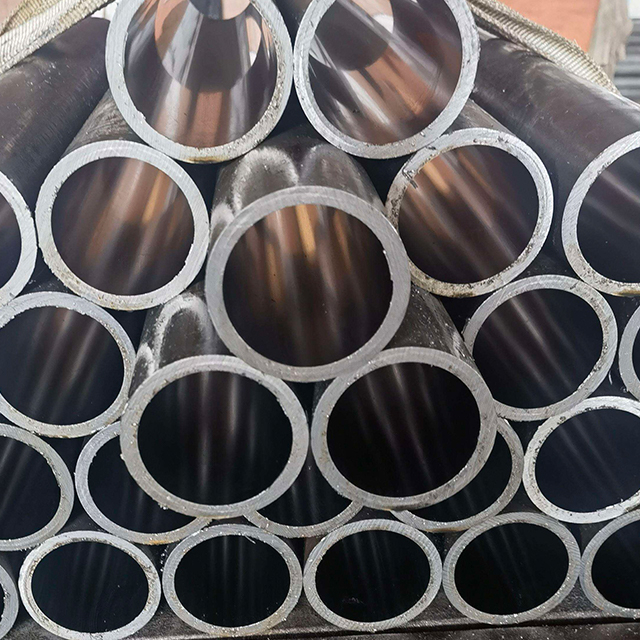 បំពង់ Honing