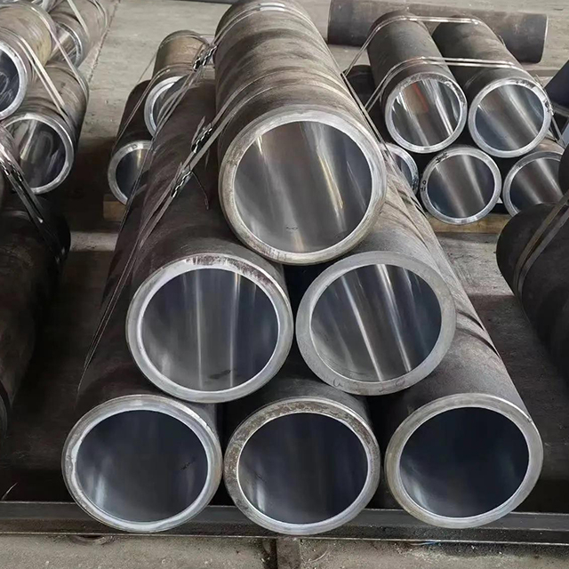 បំពង់ Honing