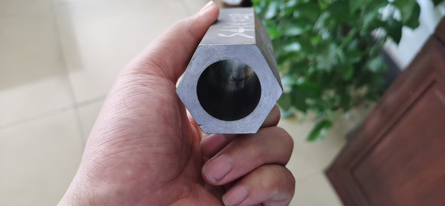 Tubo S50 Hexagonal Tubos Especiais S35 S36 S50 Tubo Sem Costura Tubo Soldado